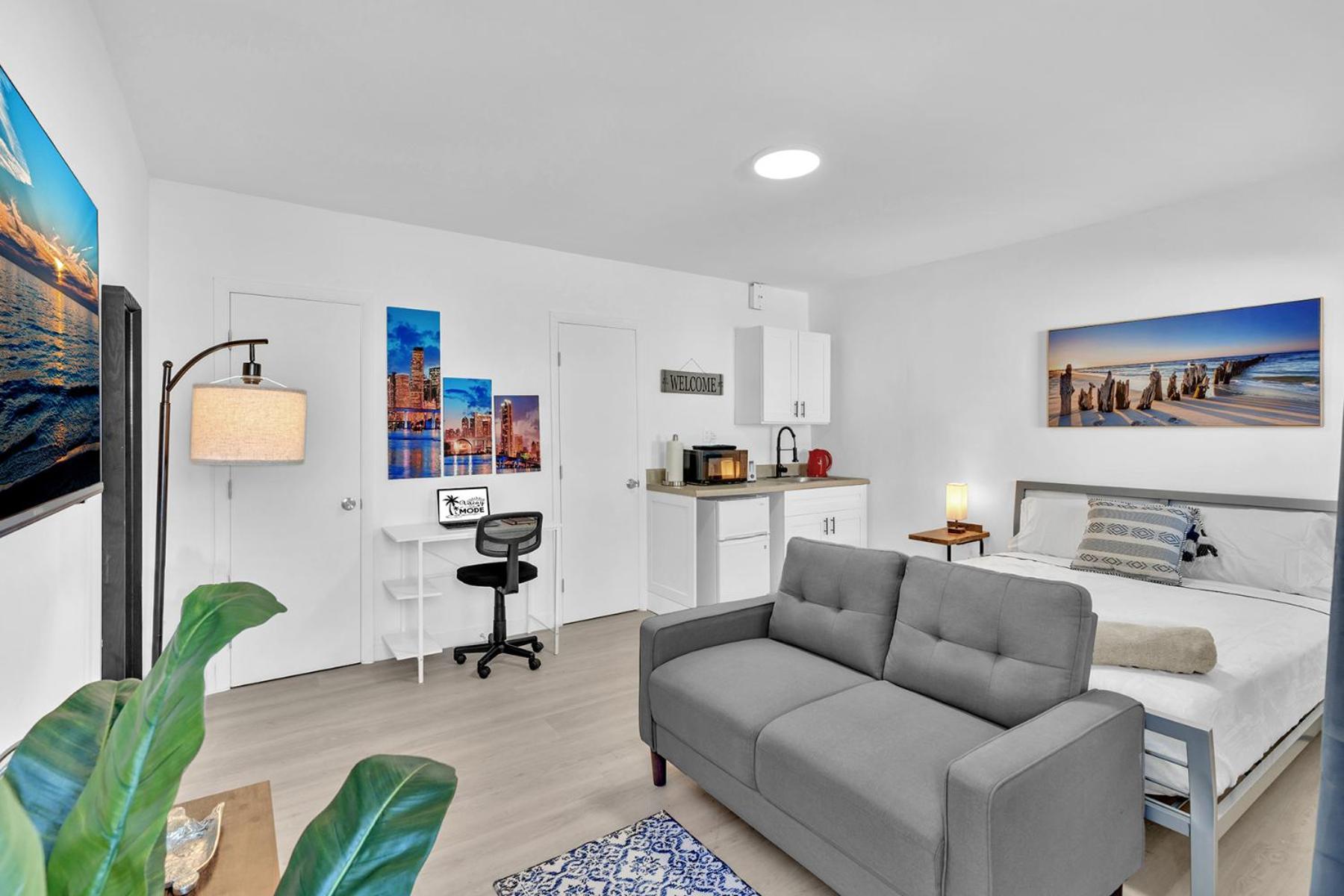 Young Circle & Hollywood Blvd Posh Studio Suite Екстериор снимка