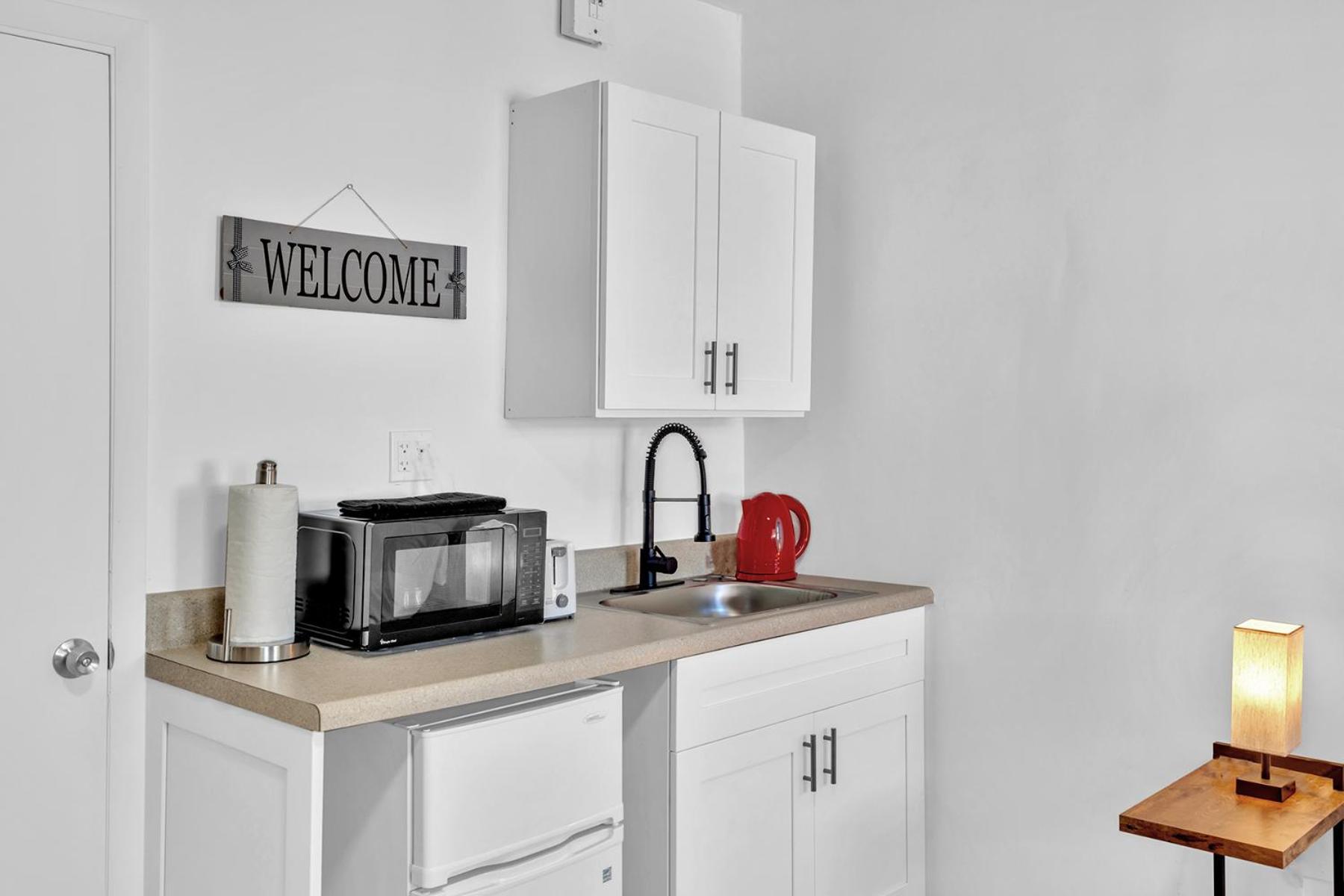 Young Circle & Hollywood Blvd Posh Studio Suite Екстериор снимка